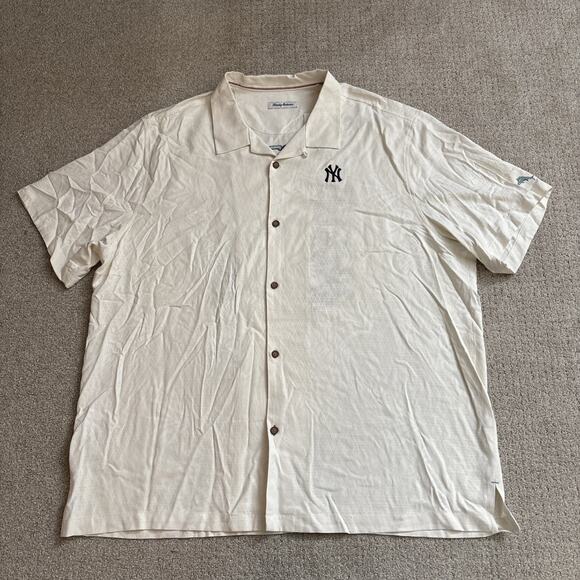 Tommy Bahama Camp Shirt Run Like You Stole It Embroidered New York Yankees NWT - Picture 3 of 6